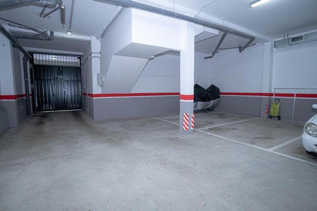 Apartamento Palacio Valdes, Centro Aviles, Con Parking Avilés Exterior foto